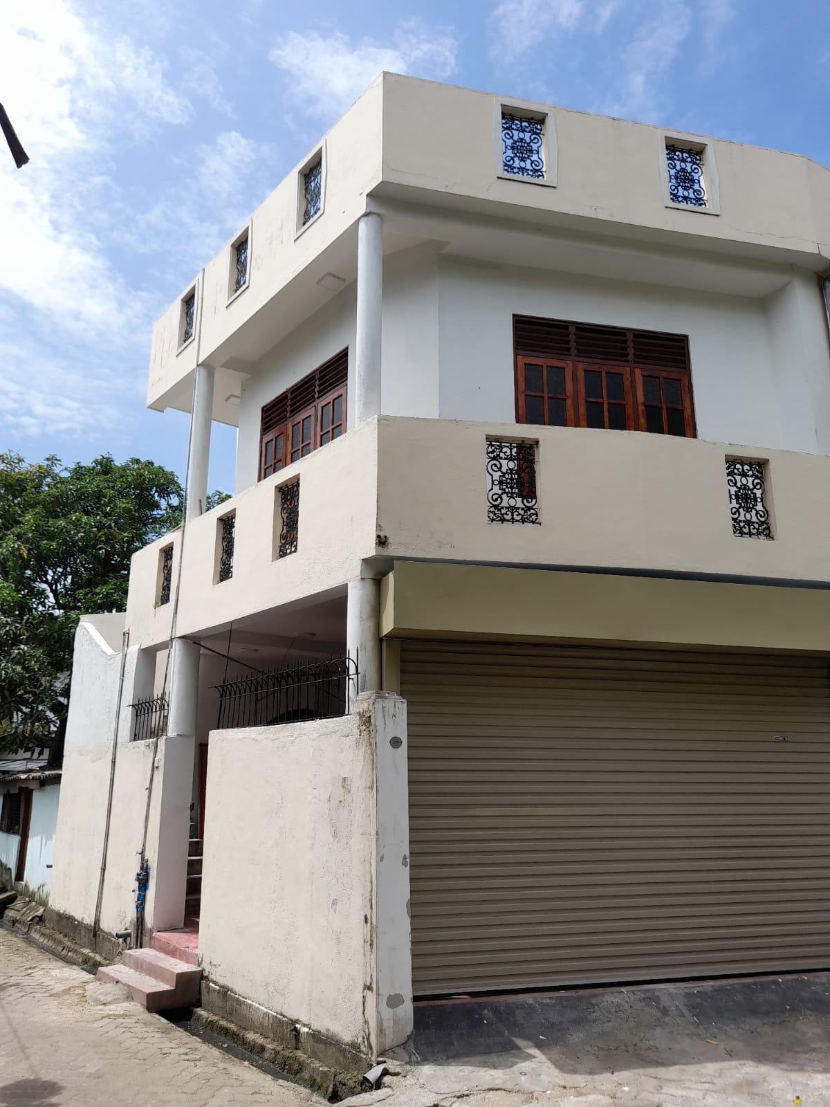 RENT A UPSTAIRE HOUSE IN DEMATAGODA Adz.lk Classified Ads
