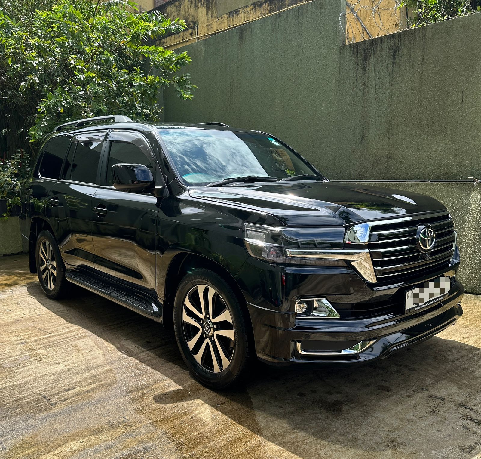 Toyota Land Cruiser V8 – Adz.lk – Classified Ads & Directory Listing