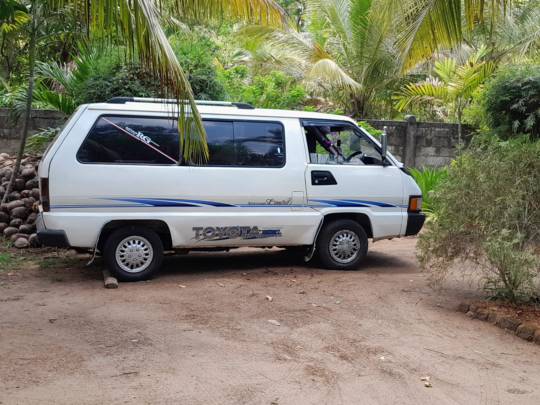 Toyota shops townace cr26